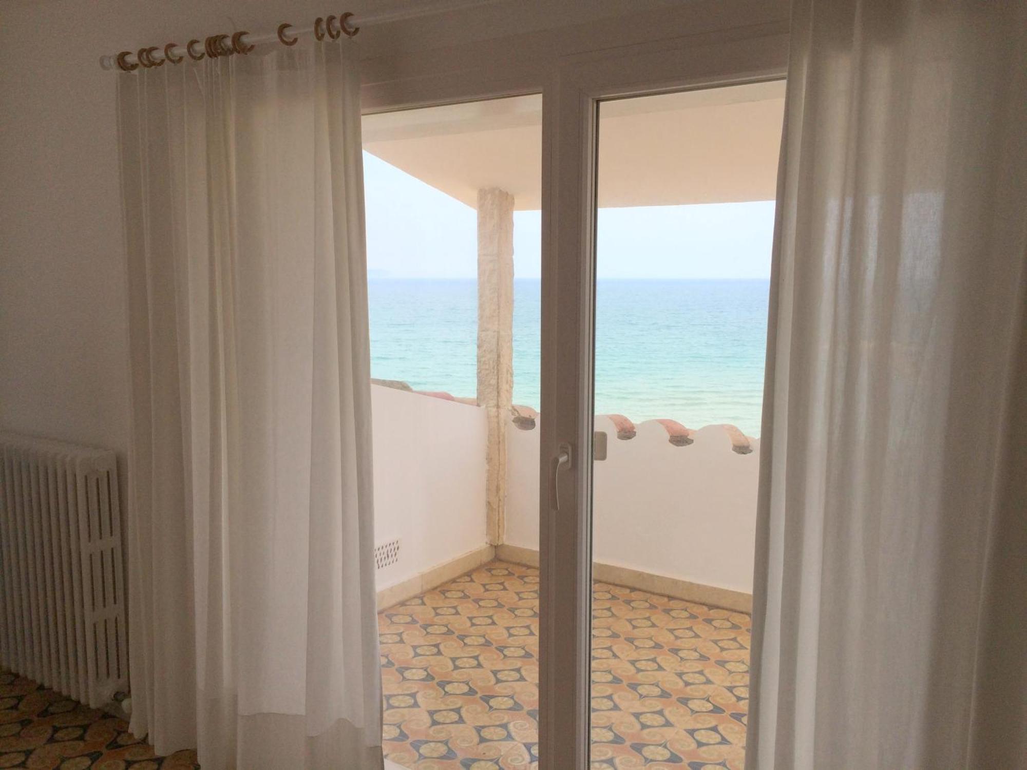 Apartaments La Palmera, Terrace & Pool 산트마르티 뎀푸리에스 외부 사진