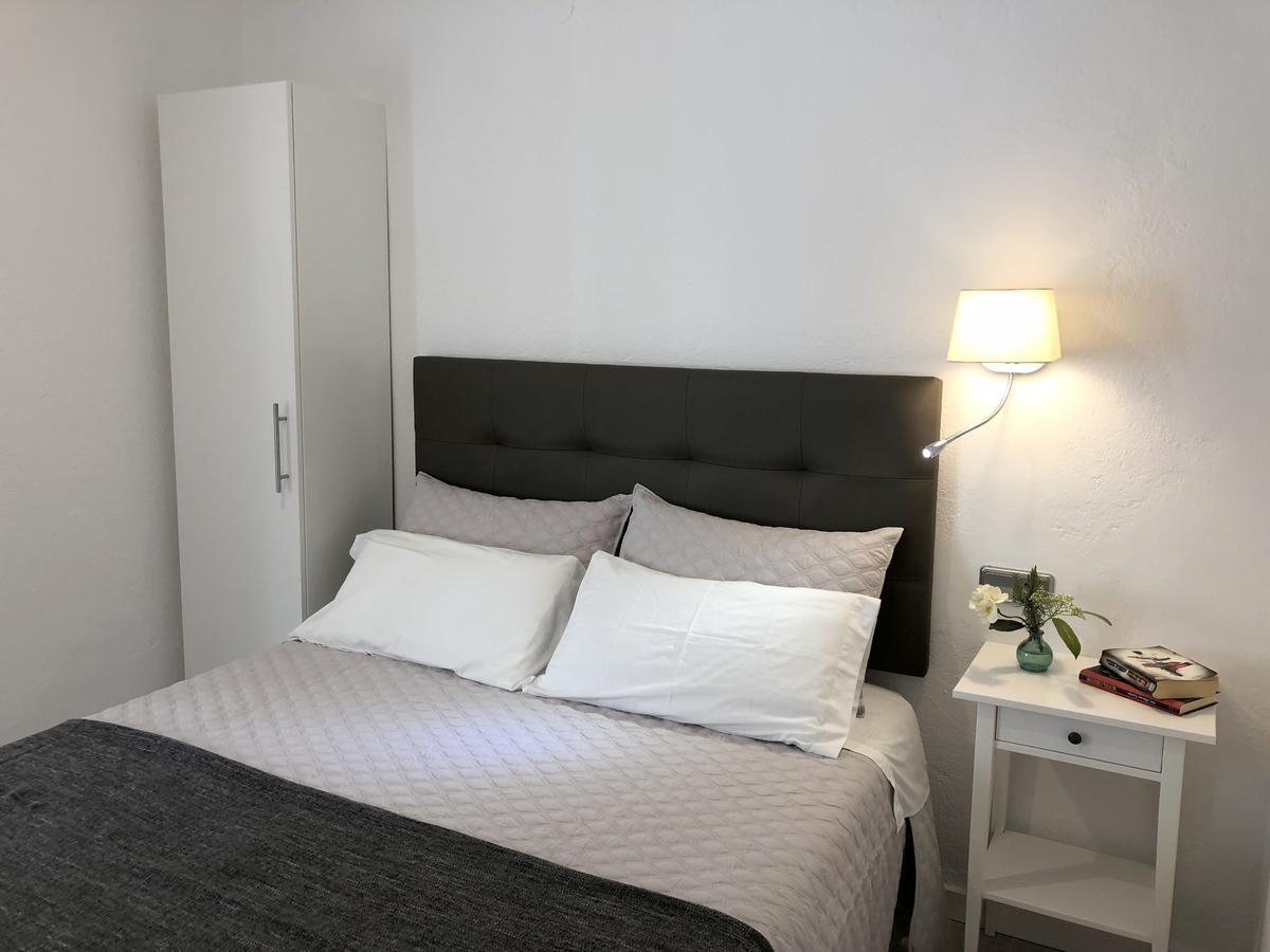 Apartaments La Palmera, Terrace & Pool 산트마르티 뎀푸리에스 외부 사진